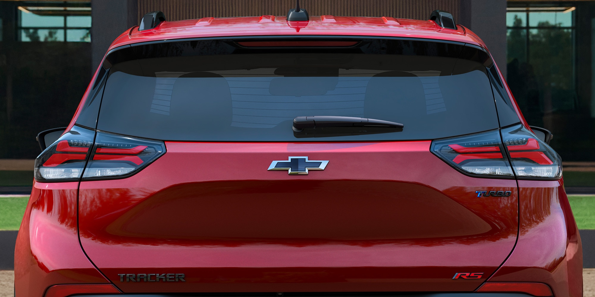 Vista trasera de la Chevrolet Tracker RS 2026